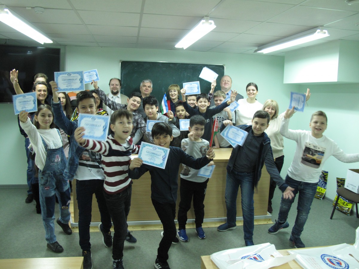 Завершилось обучение в IT сфере школьников из Узбекистана